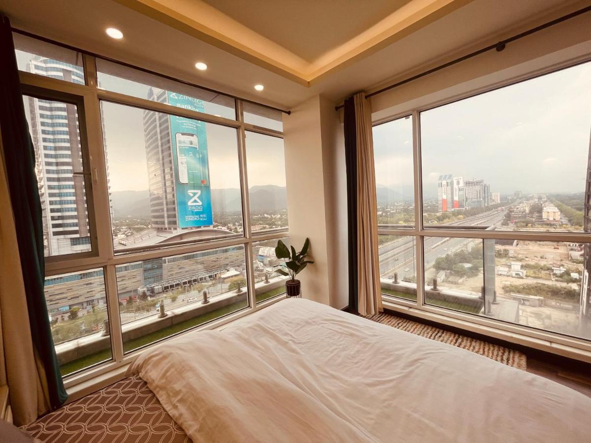 High Rise Presidential Suite In Elysium Opp Centaurus Islamabad Eksteriør bilde