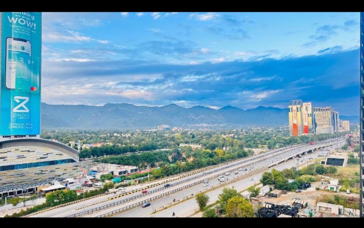 High Rise Presidential Suite In Elysium Opp Centaurus Islamabad Eksteriør bilde