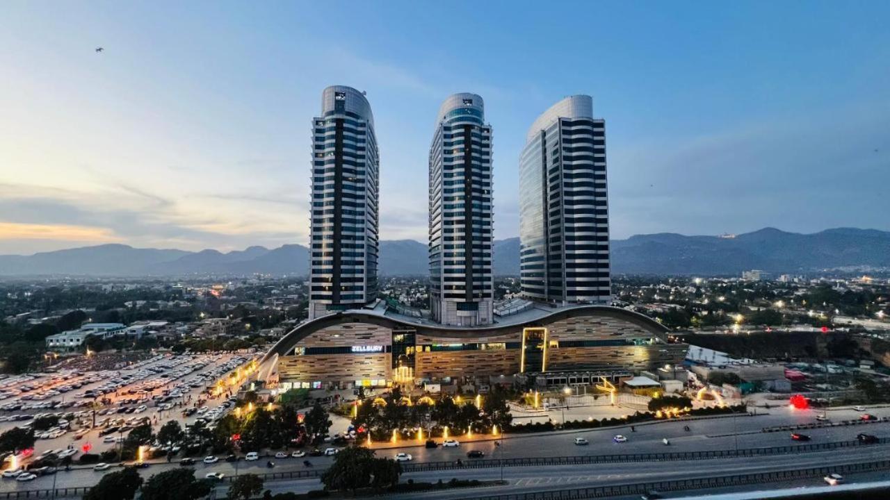 High Rise Presidential Suite In Elysium Opp Centaurus Islamabad Eksteriør bilde
